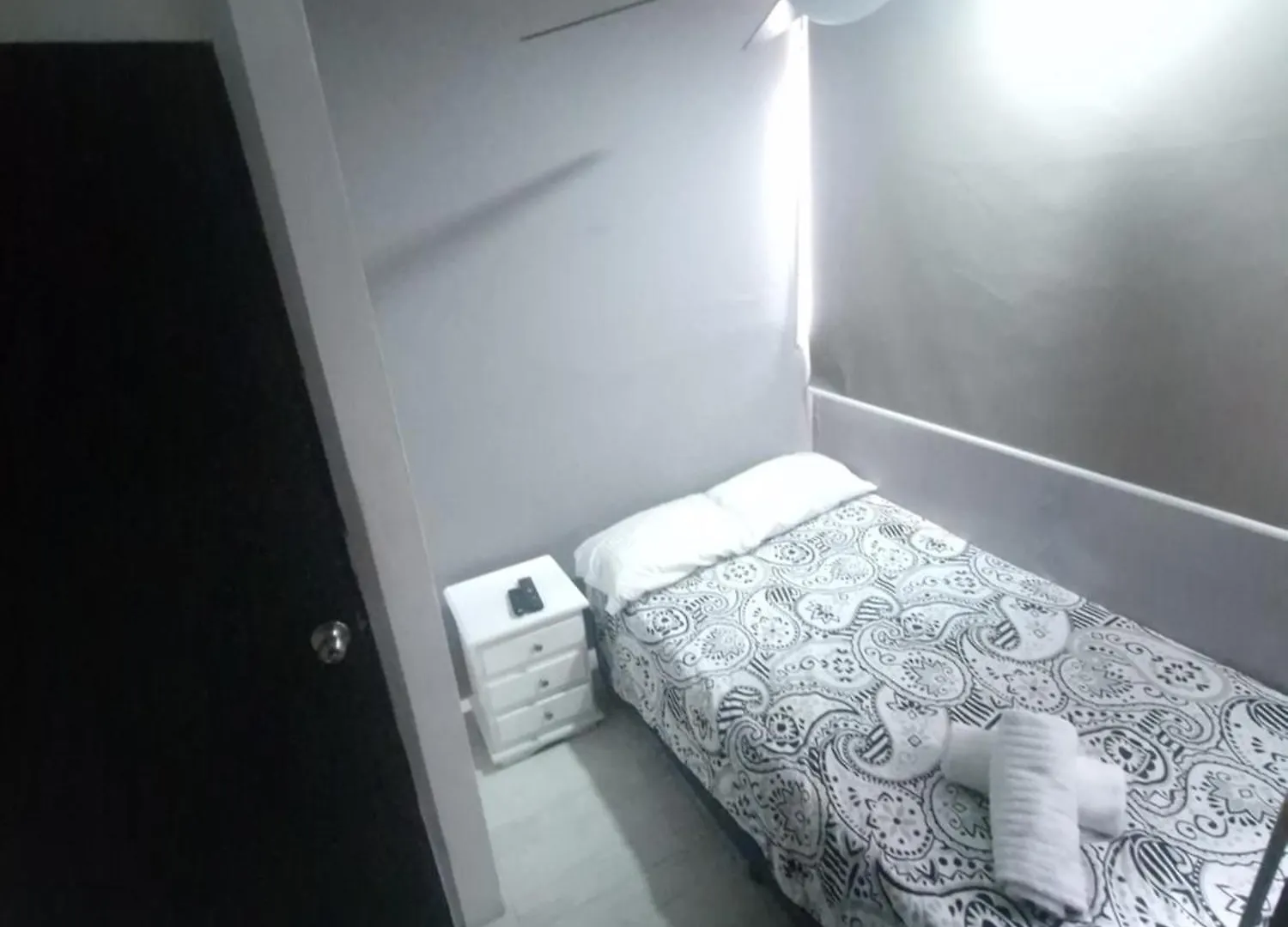 Urban 10 Bdrm Private Apartment With Rooftop Pool & Jacuzzi Medellín