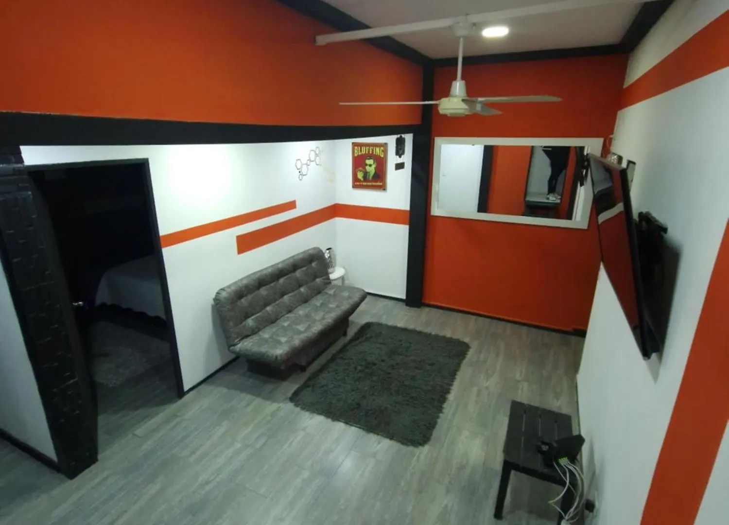 Urban 10 Bdrm Private Apartment With Rooftop Pool & Jacuzzi Medellín
