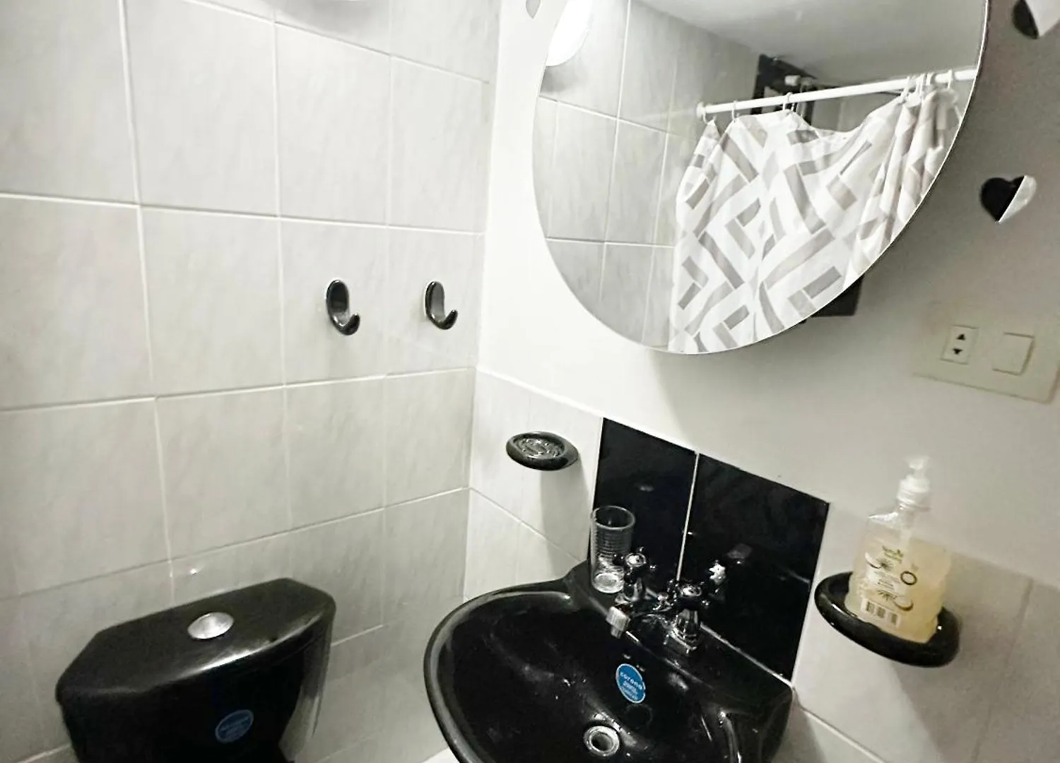 Urban 10 Bdrm Private Apartment With Rooftop Pool & Jacuzzi Medellín 0*,