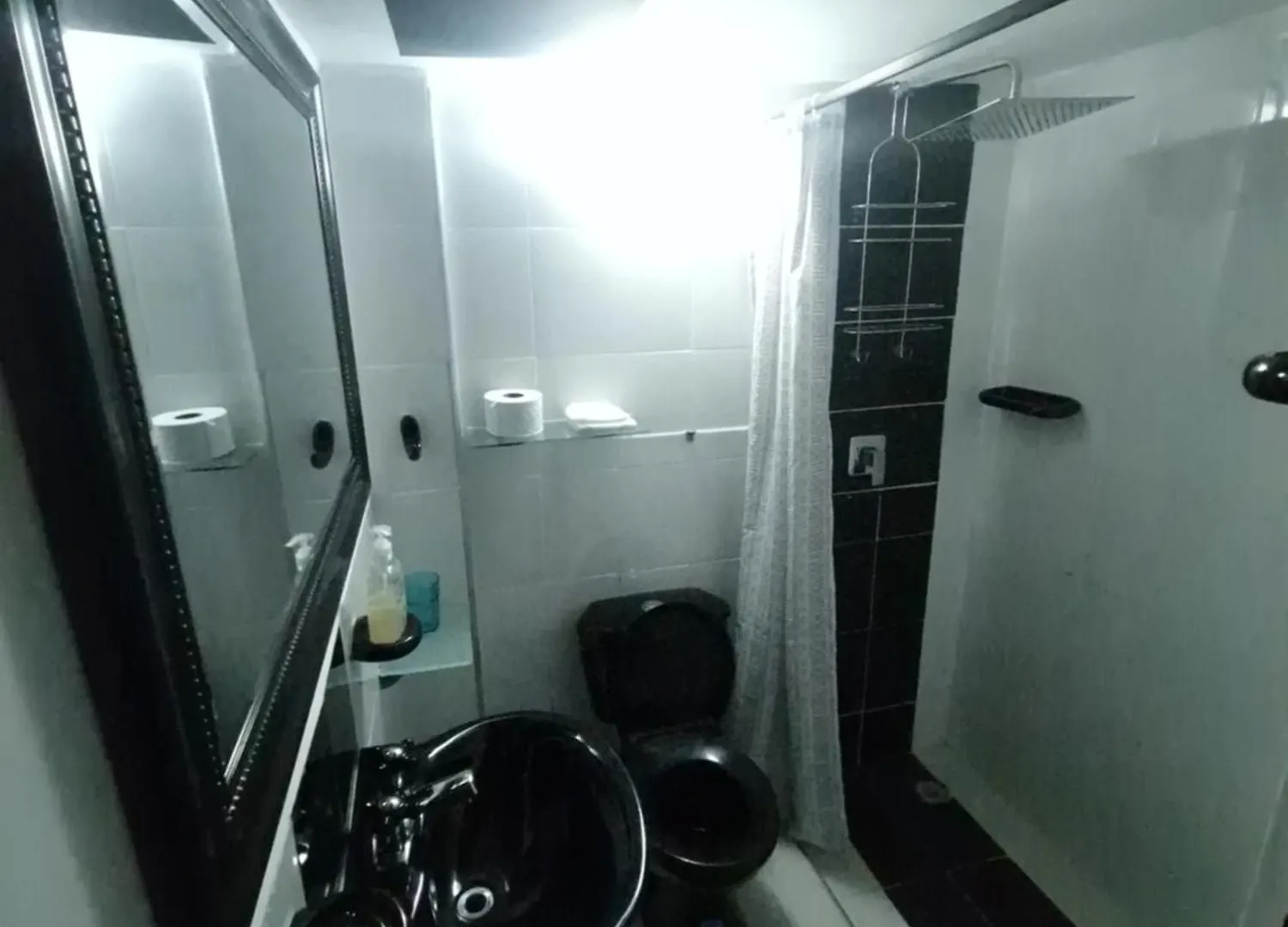 Urban 10 Bdrm Private Apartment With Rooftop Pool & Jacuzzi Medellín
